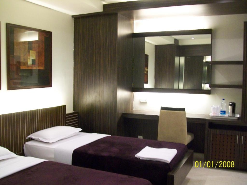 Hotel Victerrace Regency Kalküta Oda fotoğraf