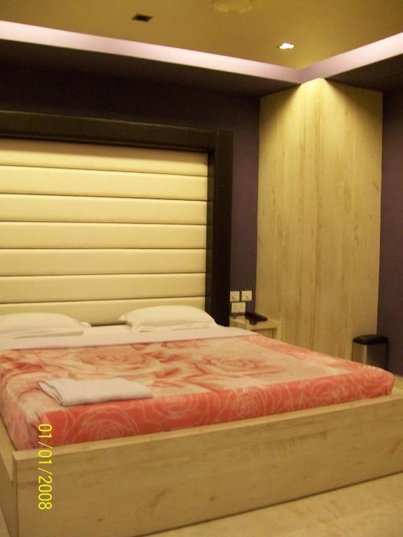 Hotel Victerrace Regency Kalküta Oda fotoğraf